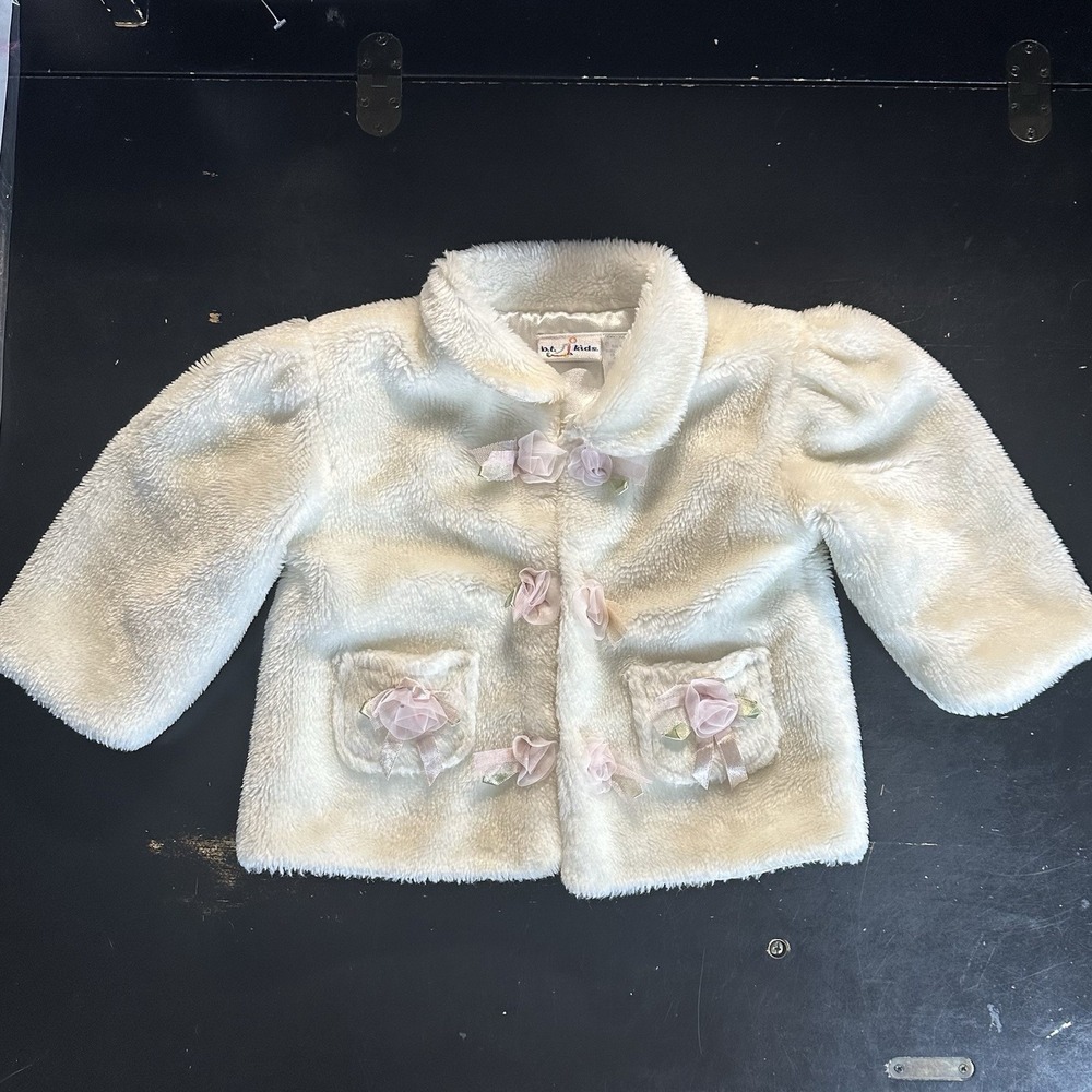 b.t. kids Baby Girl Vintage White Coat Floral Accents 18 Months